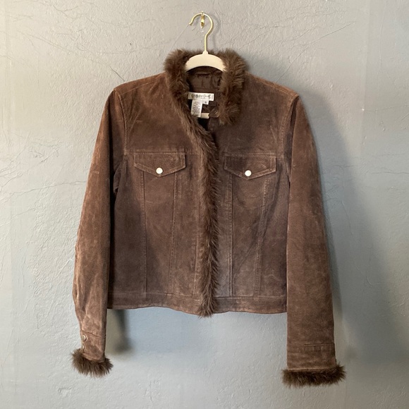 Coldwater Creek Jackets & Blazers - Coldwater Creek Brown Leather Zip Front Jacket Faux Fur Collar and Cuffs